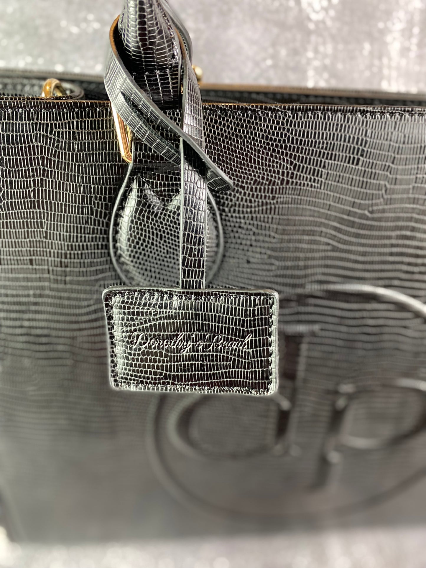 Classy Pearl (Black Tote)