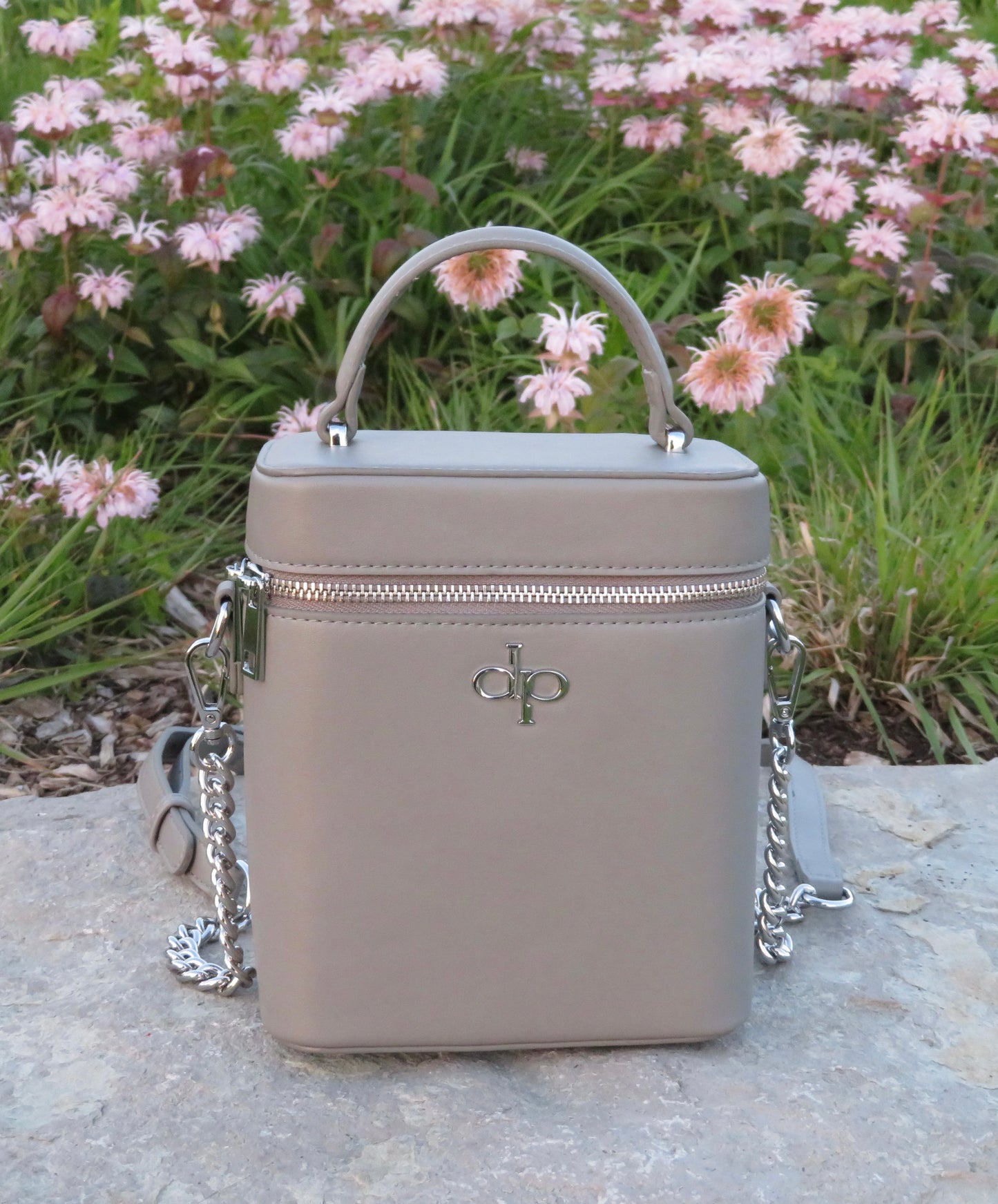 The Unforgettable Pearl – Gray Top Handle Bag